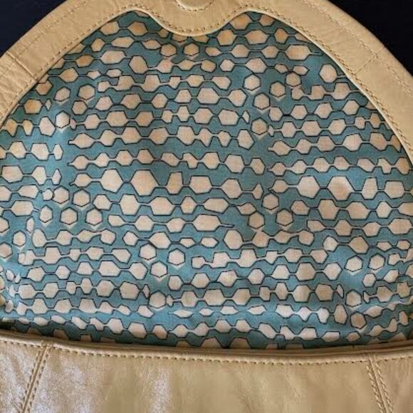 Pale Yellow Kenneth Cole Reaction Shoulder Bag - Picture 4 of 6